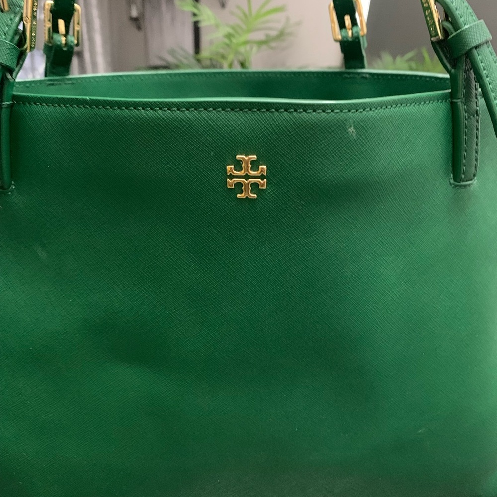 Tory Burch Emerald Green Leather Tote with Gold Accents - Picture 2 of 9